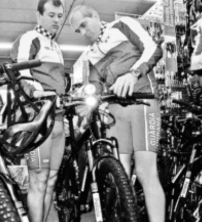 Guardias Urbanos en bici